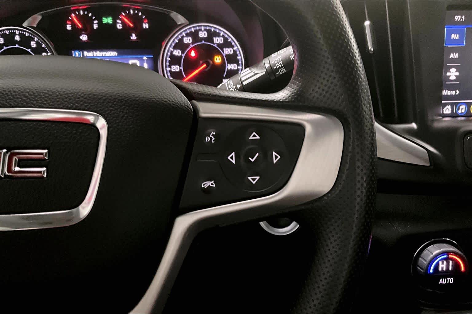 Thumbnail: 2022 GMC Terrain - 25