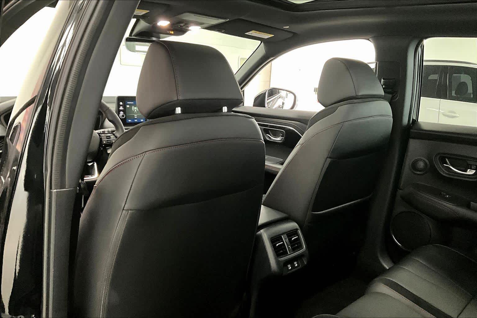 Thumbnail: 2025 Acura ADX - 11