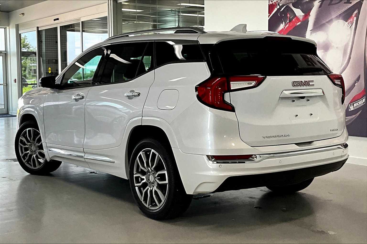 Thumbnail: 2024 GMC Terrain - 4