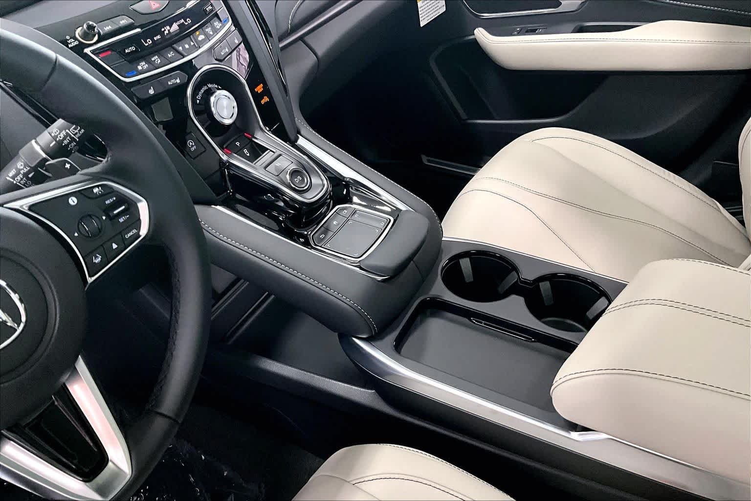 Thumbnail: 2026 Acura RDX - 17