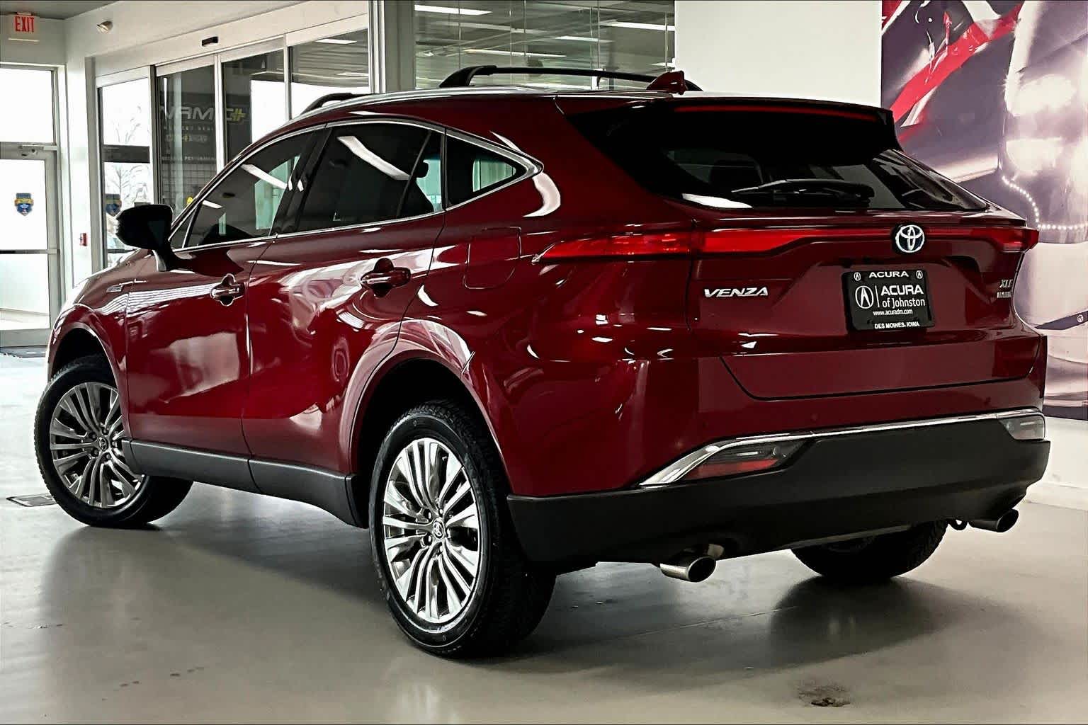 Thumbnail: 2021 Toyota Venza - 4