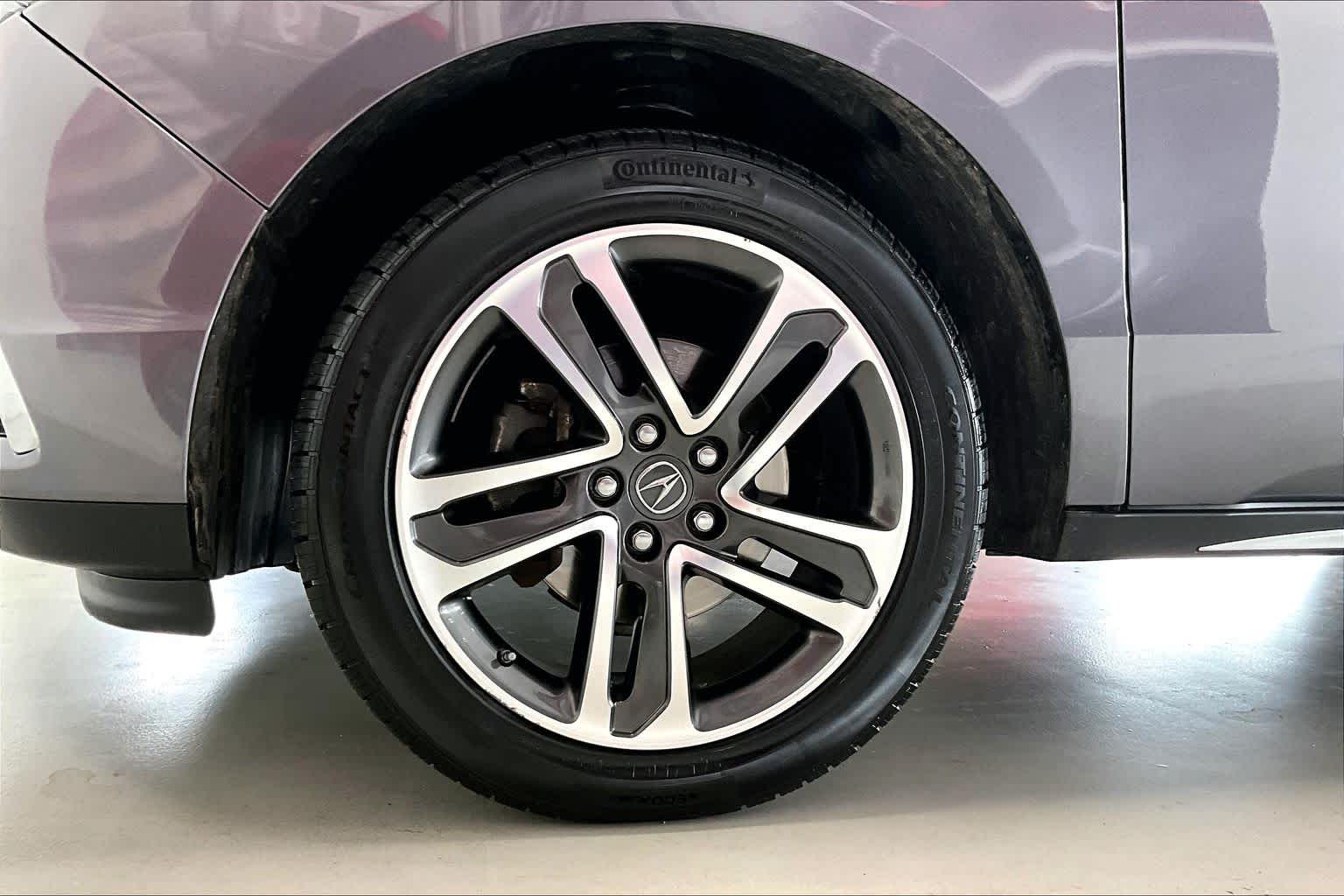 Thumbnail: 2017 Acura MDX - 8