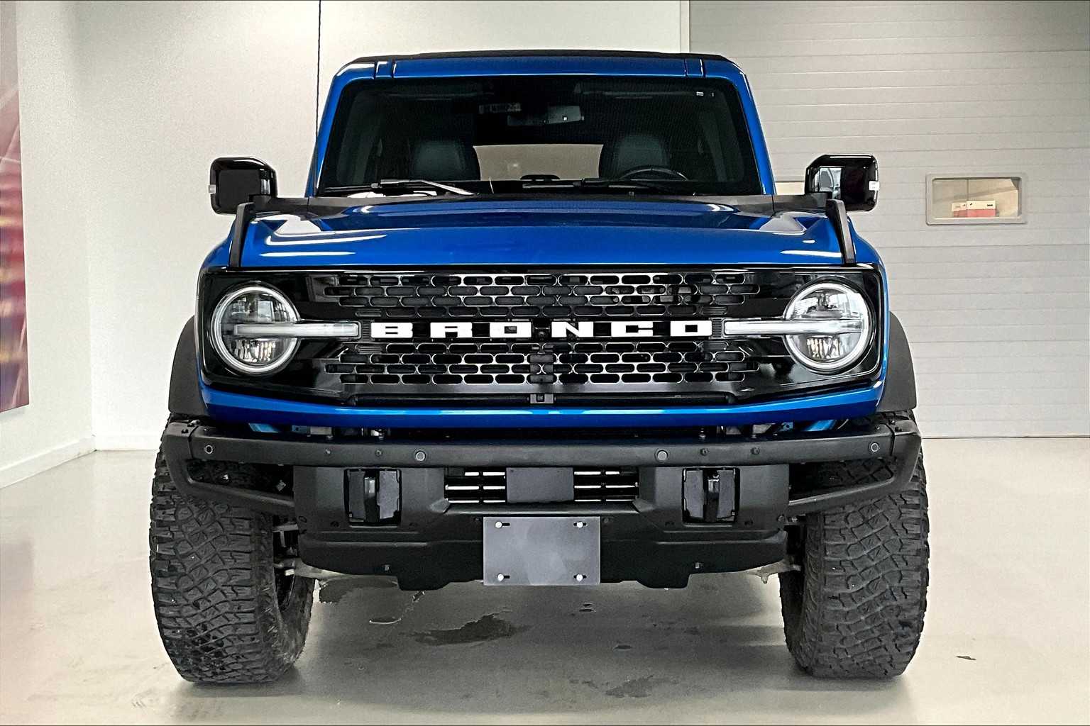 Thumbnail: 2021 Ford Bronco - 6