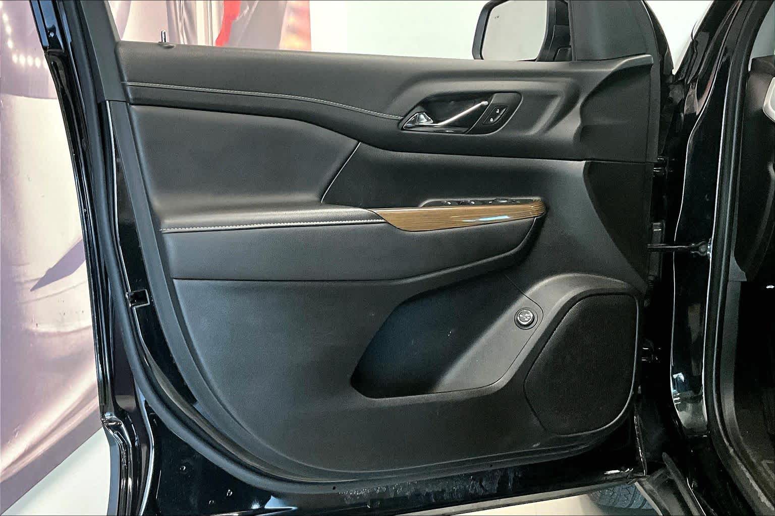 Thumbnail: 2023 GMC Acadia - 24