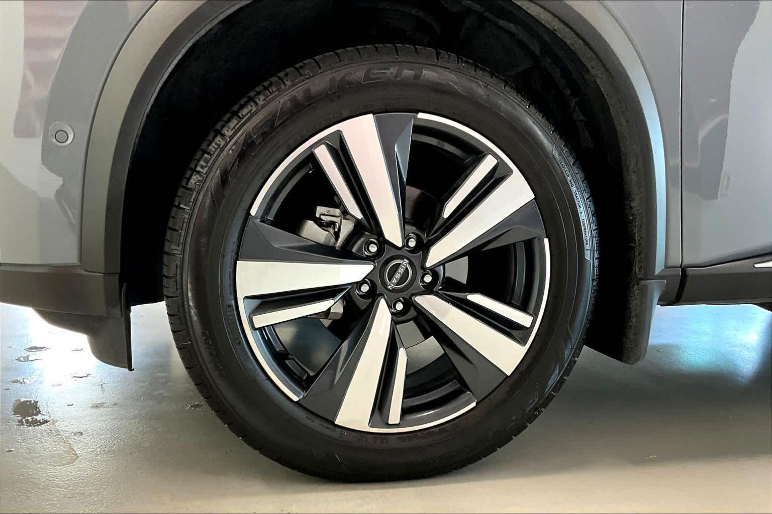 Thumbnail: 2023 Nissan Rogue - 8