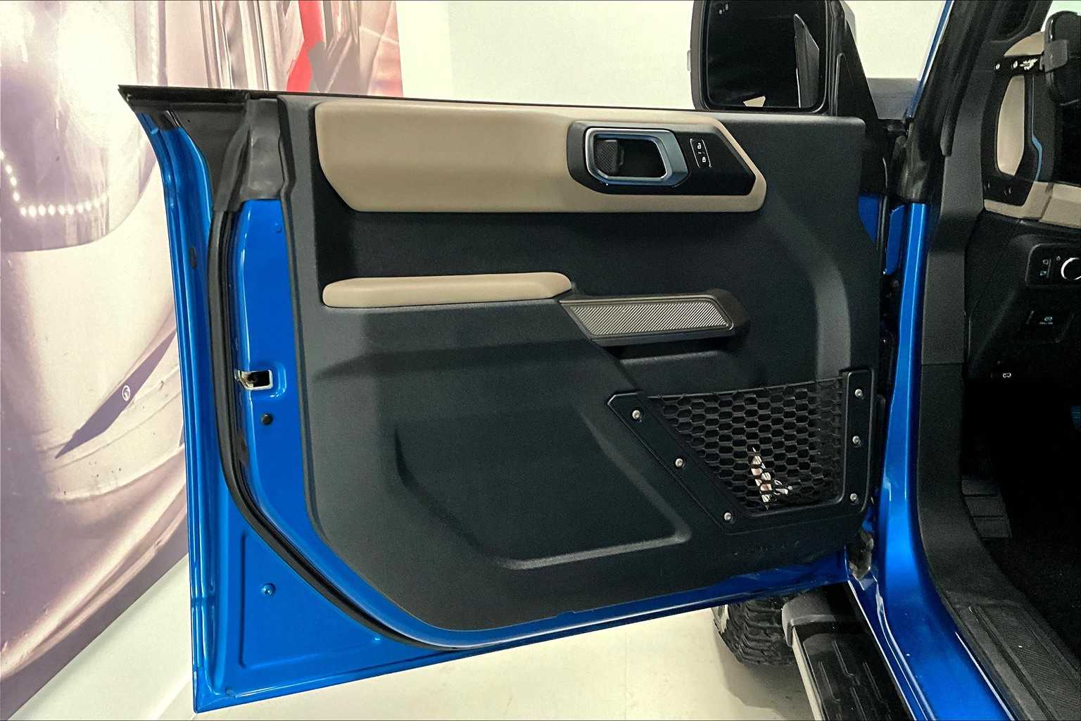 Thumbnail: 2021 Ford Bronco - 25