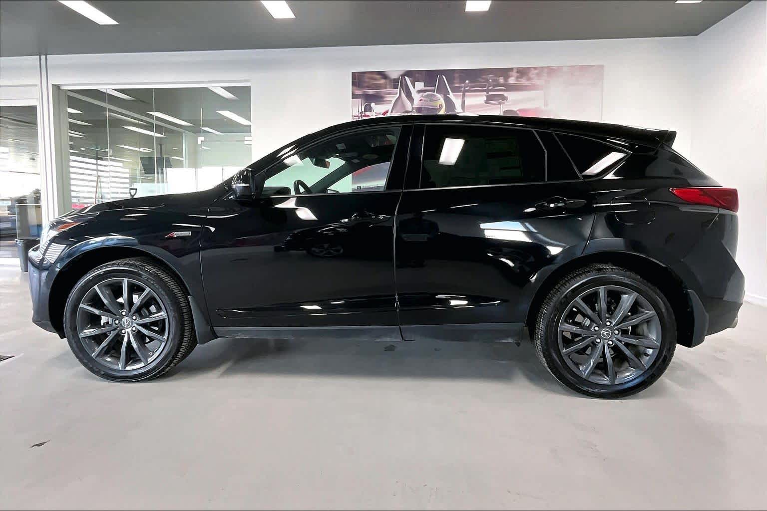 Thumbnail: 2025 Acura RDX - 3