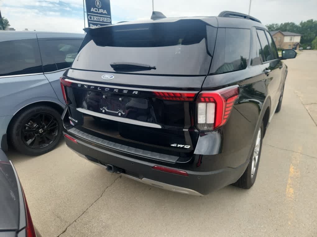 Thumbnail: 2025 Ford Explorer - 6