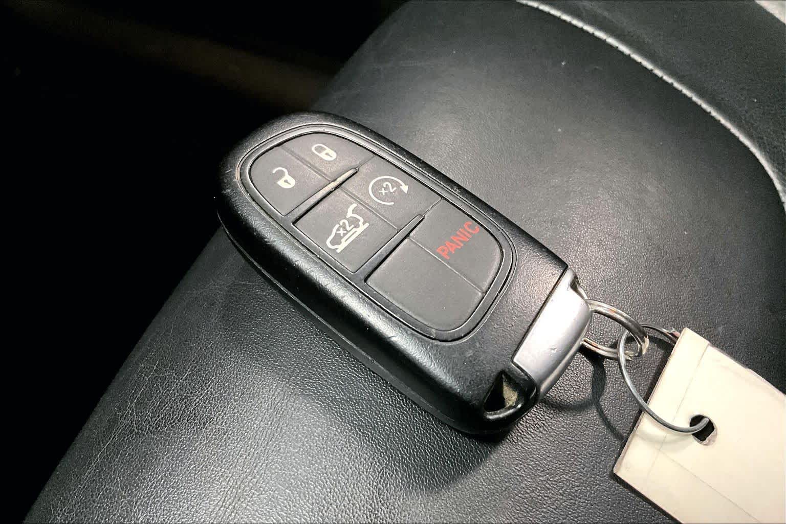 Thumbnail: 2014 Jeep Cherokee - 18