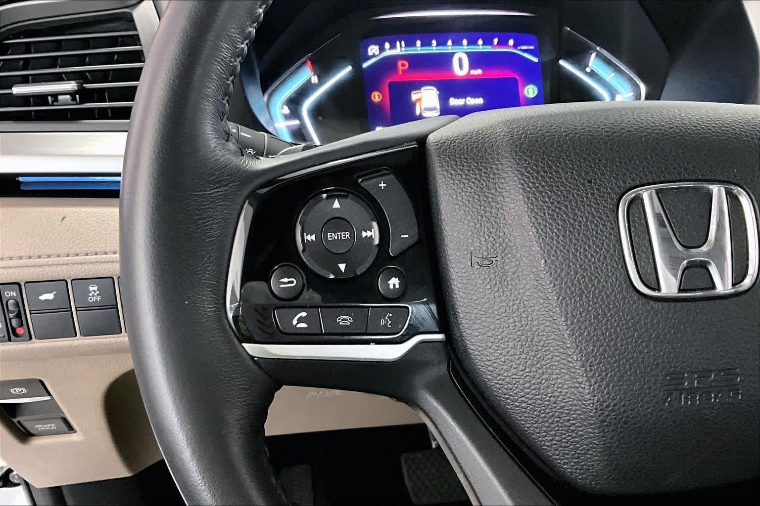 Thumbnail: 2023 Honda Odyssey - 22