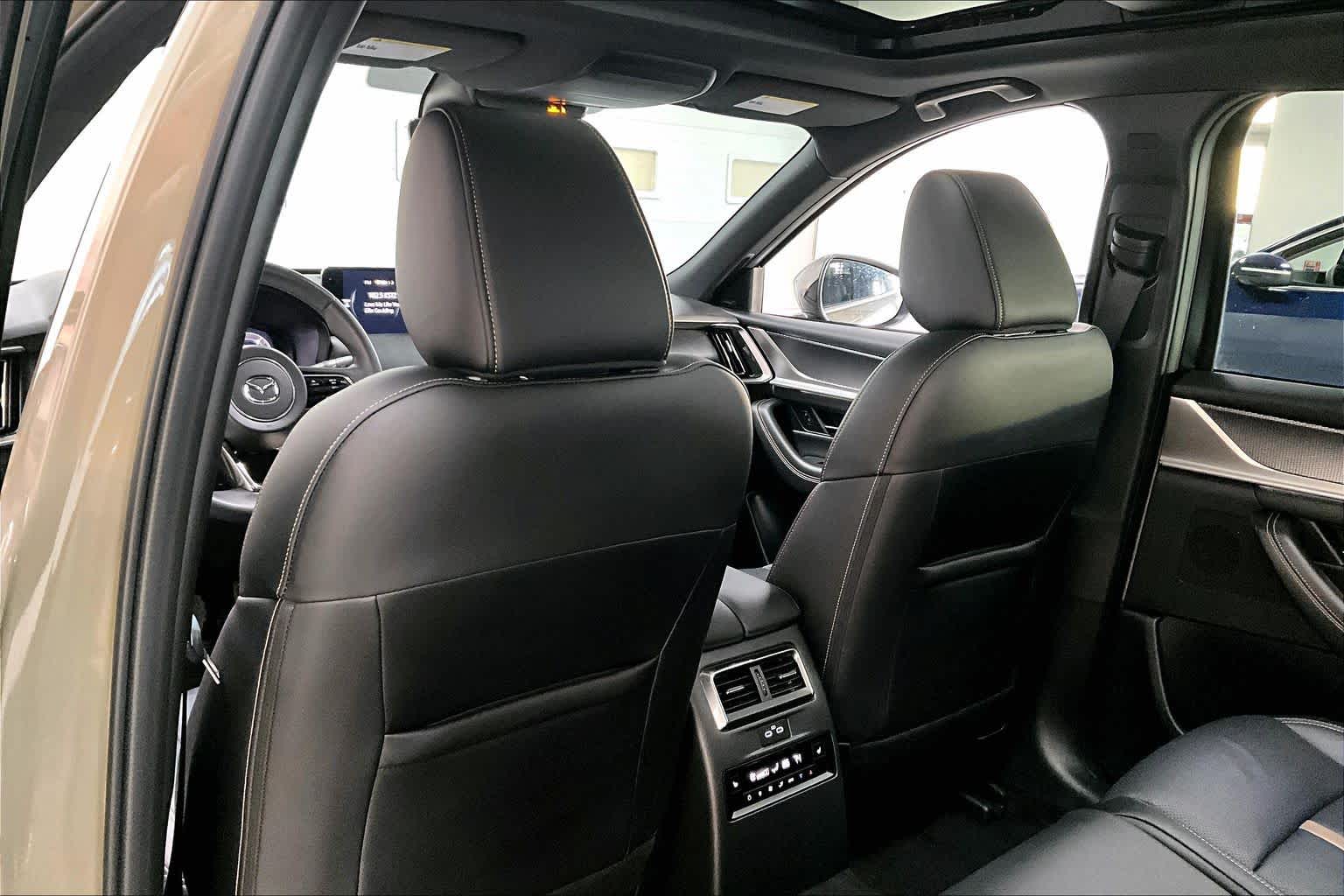 Thumbnail: 2025 Mazda CX-70 - 11