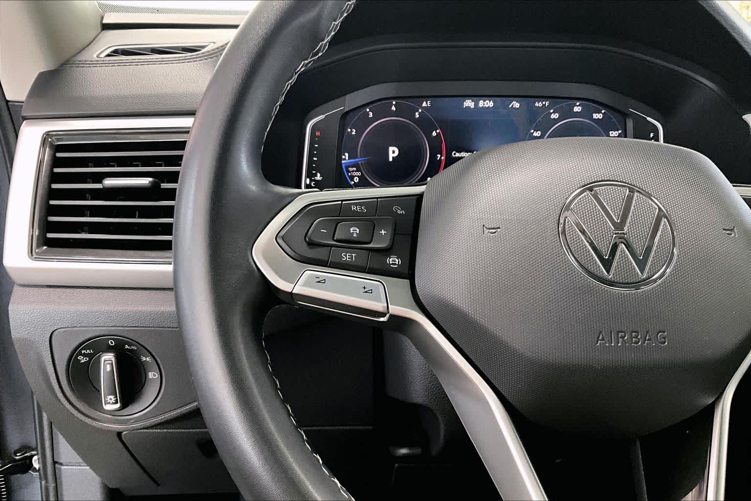 Thumbnail: 2023 Volkswagen Atlas - 20