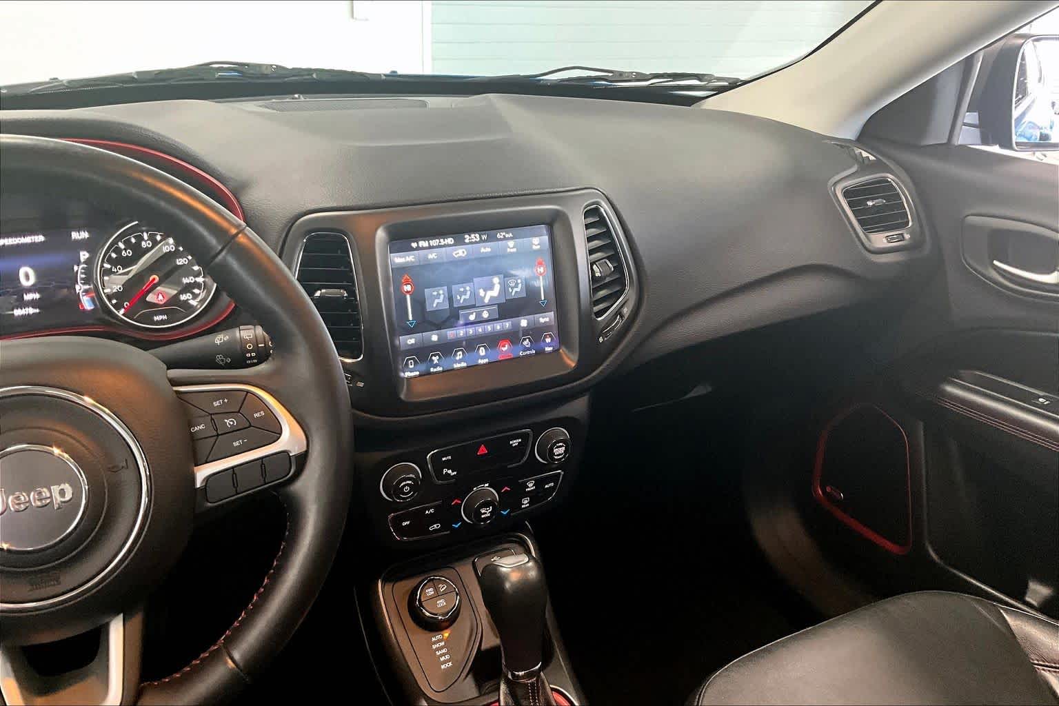 Thumbnail: 2017 Jeep Compass - 14