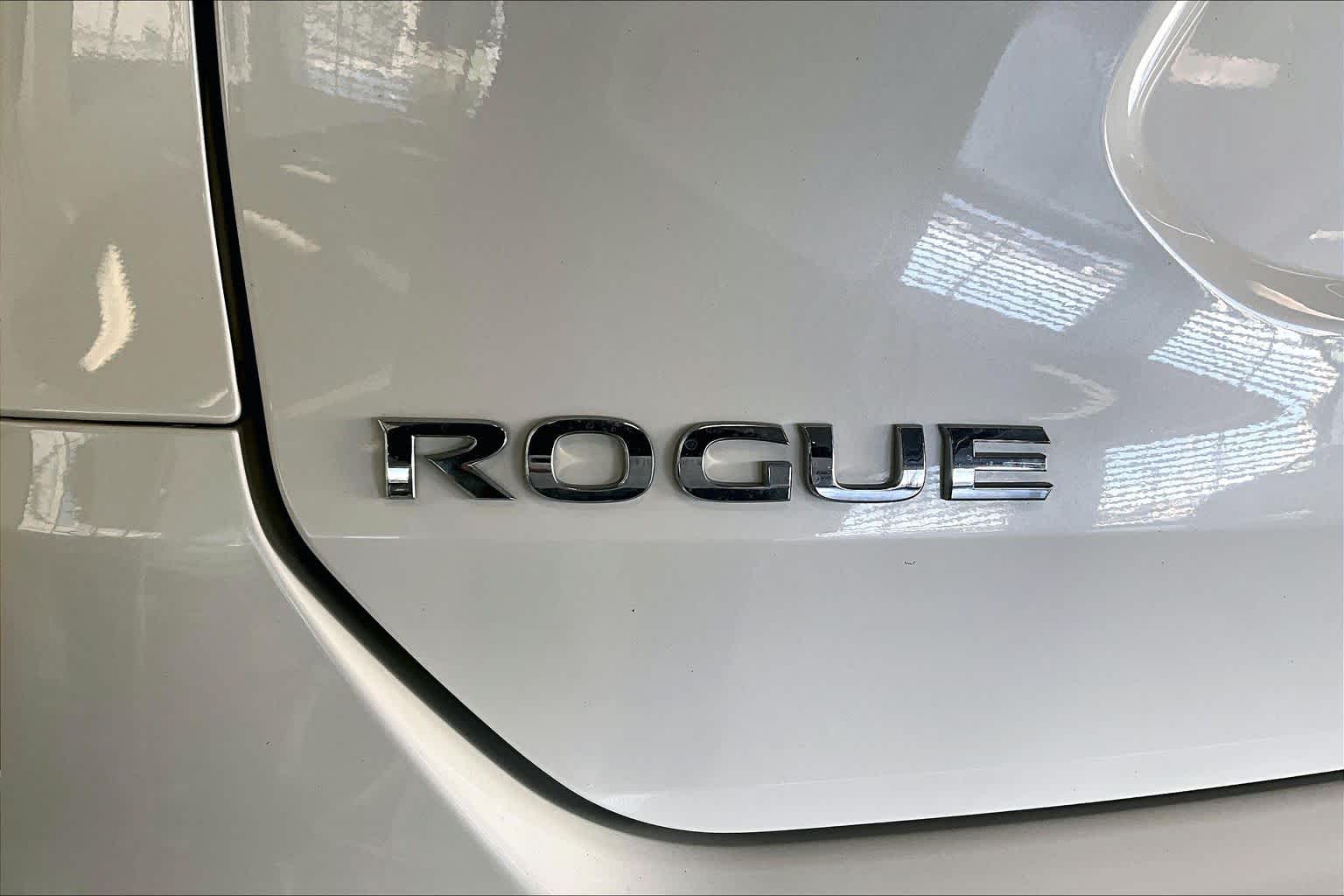 Thumbnail: 2016 Nissan Rogue - 7