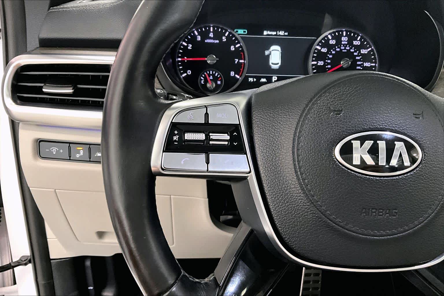 Thumbnail: 2021 Kia Telluride - 21