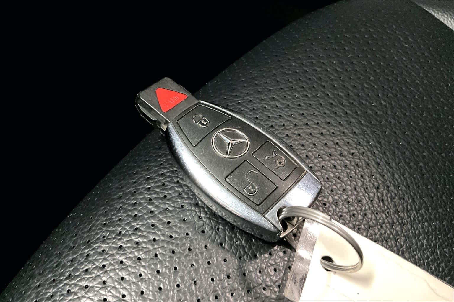 Thumbnail: 2016 Mercedes-Benz C-Class - 17