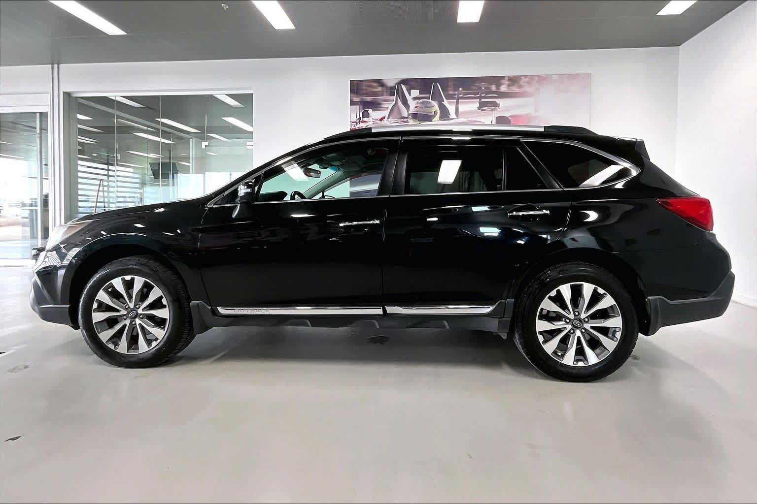 Thumbnail: 2018 Subaru Outback - 3