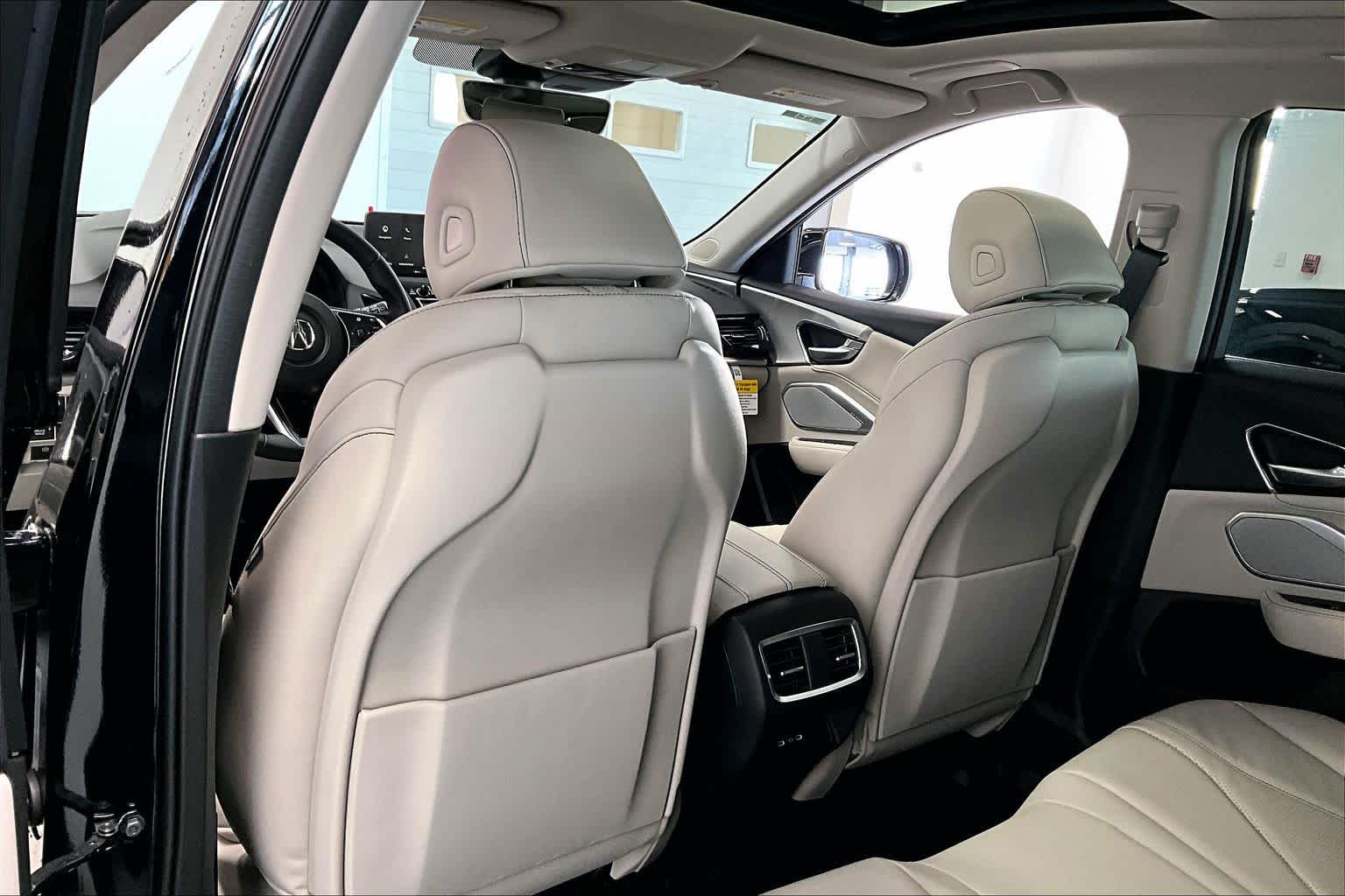 Thumbnail: 2026 Acura RDX - 11