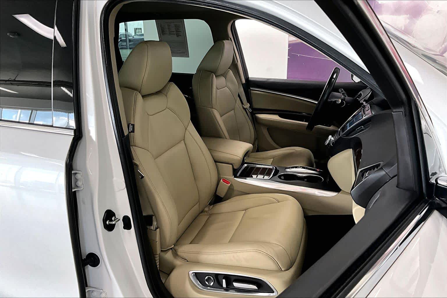 Thumbnail: 2020 Acura MDX - 12