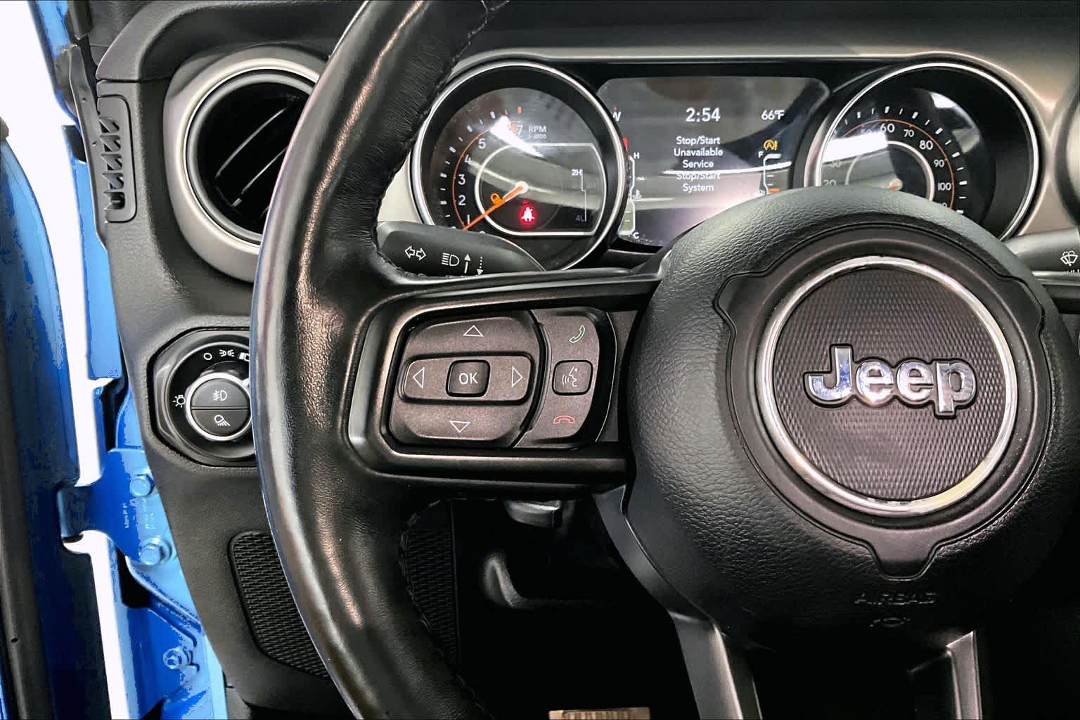 Thumbnail: 2021 Jeep Gladiator - 22