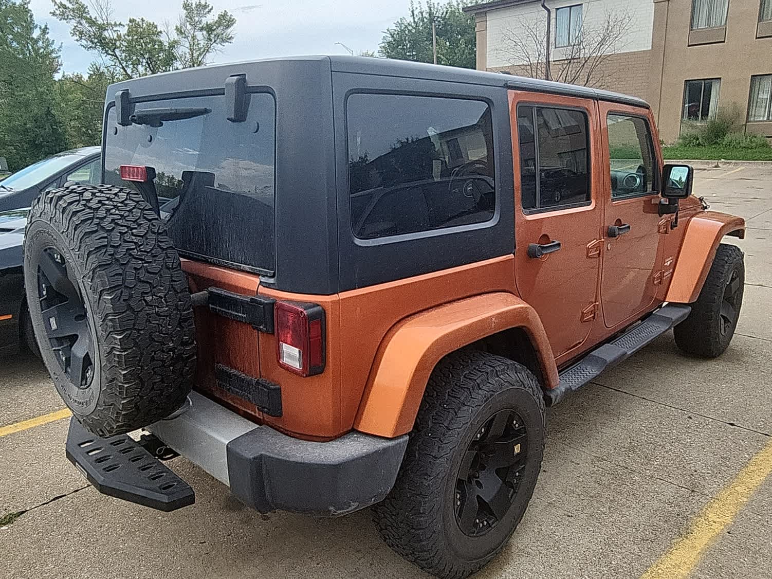 Thumbnail: 2011 Jeep Wrangler - 3