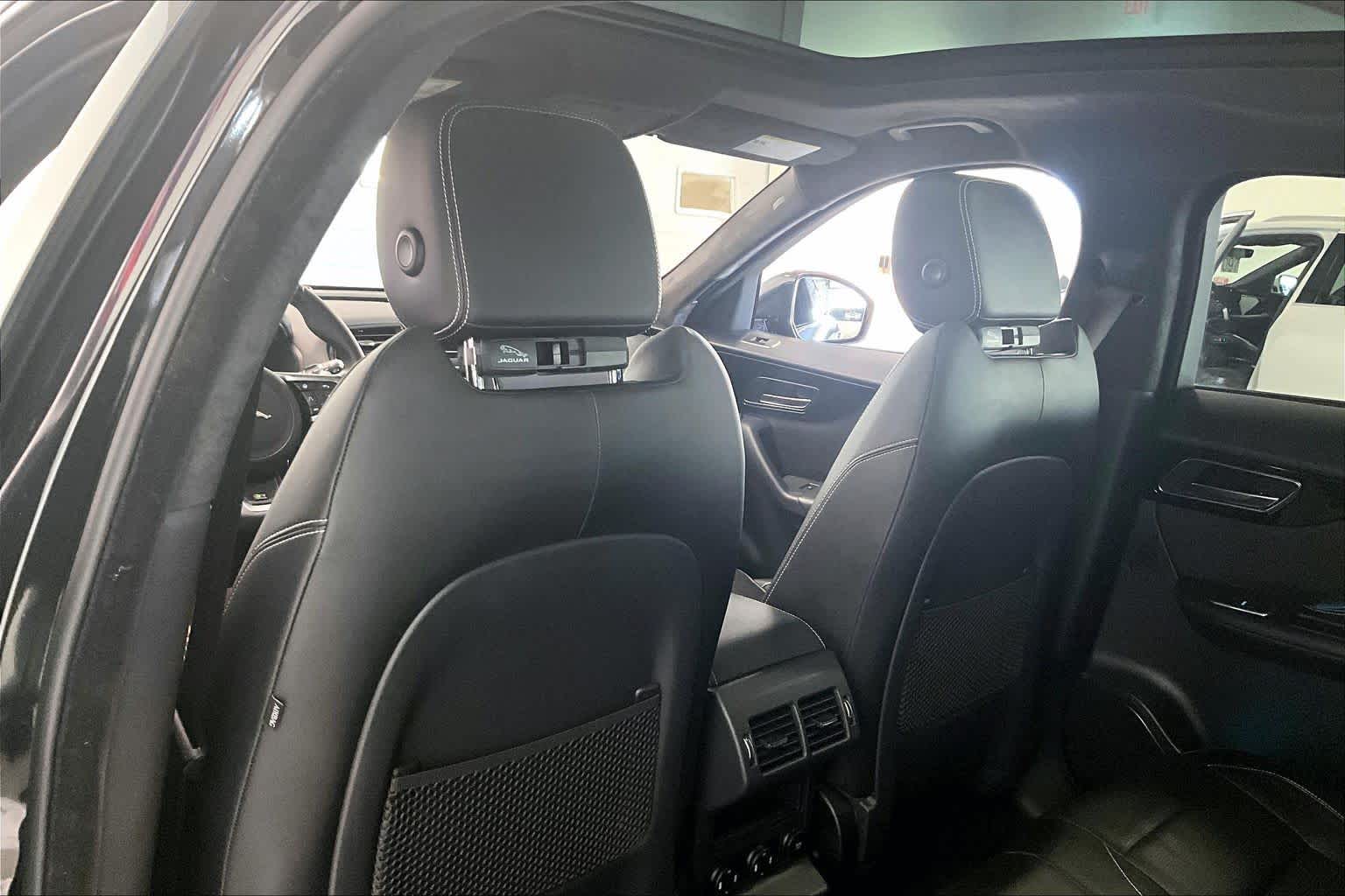 Thumbnail: 2020 Jaguar F-Pace - 10