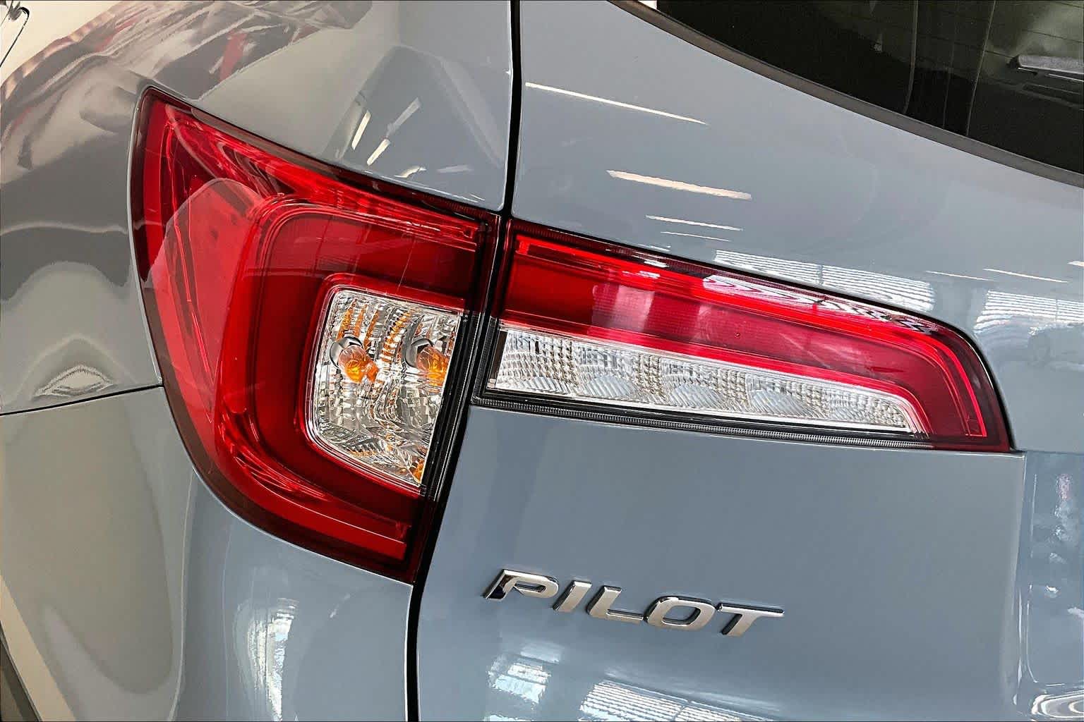 Thumbnail: 2022 Honda Pilot - 30