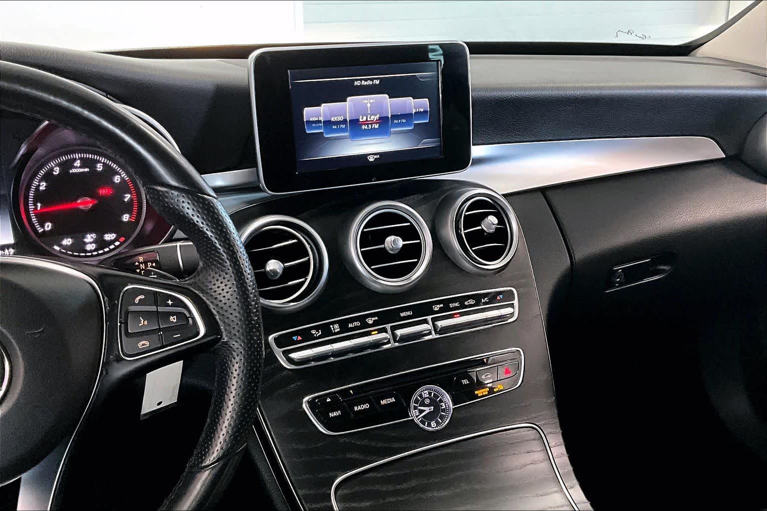 Thumbnail: 2016 Mercedes-Benz C-Class - 13