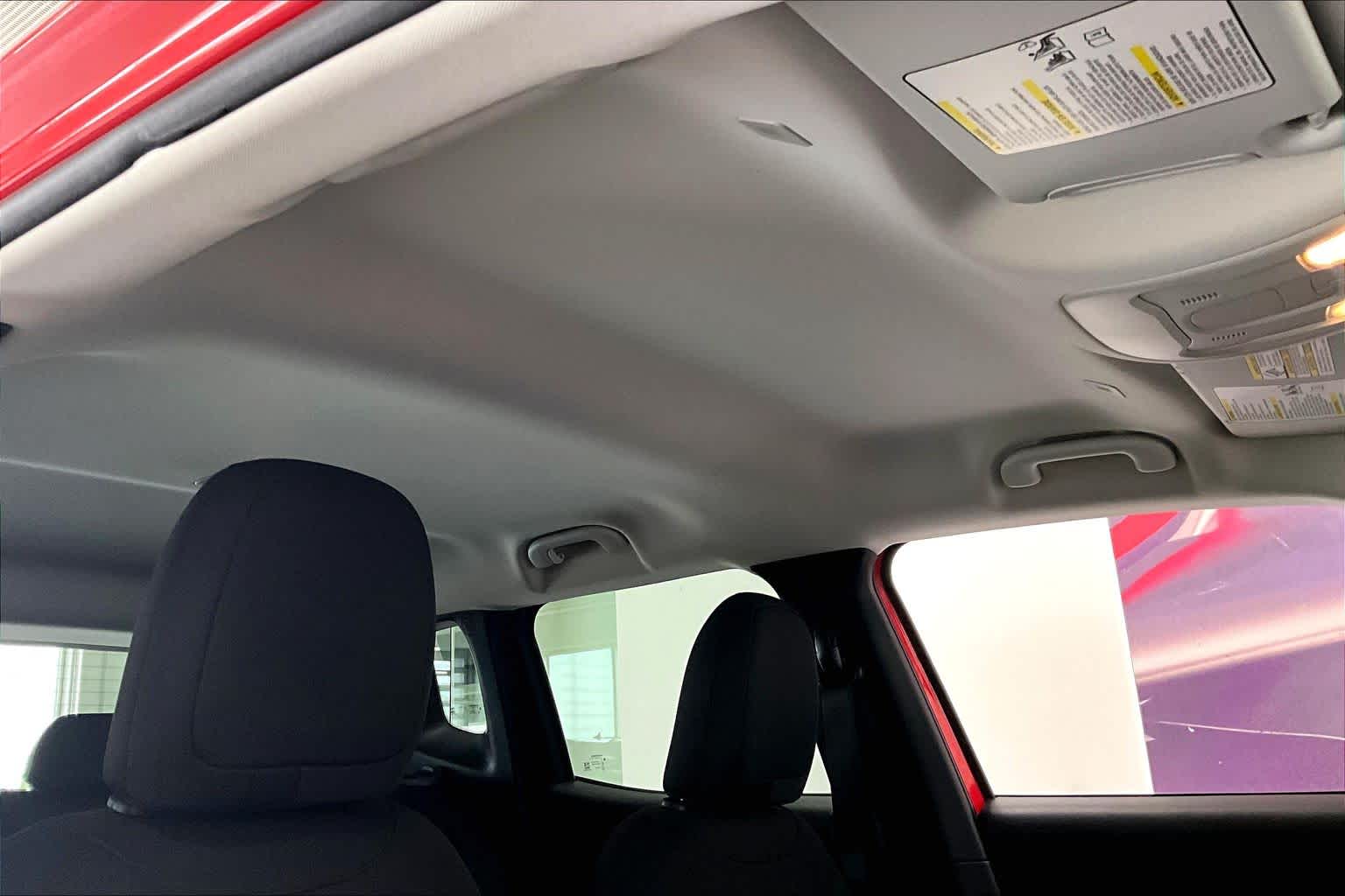 Thumbnail: 2018 Jeep Renegade - 27