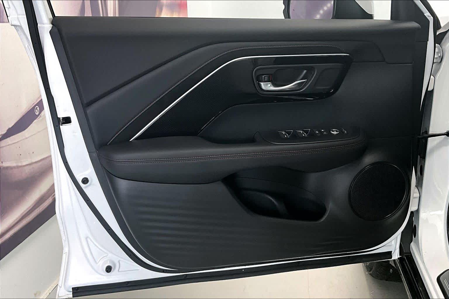 Thumbnail: 2025 Acura ADX - 25