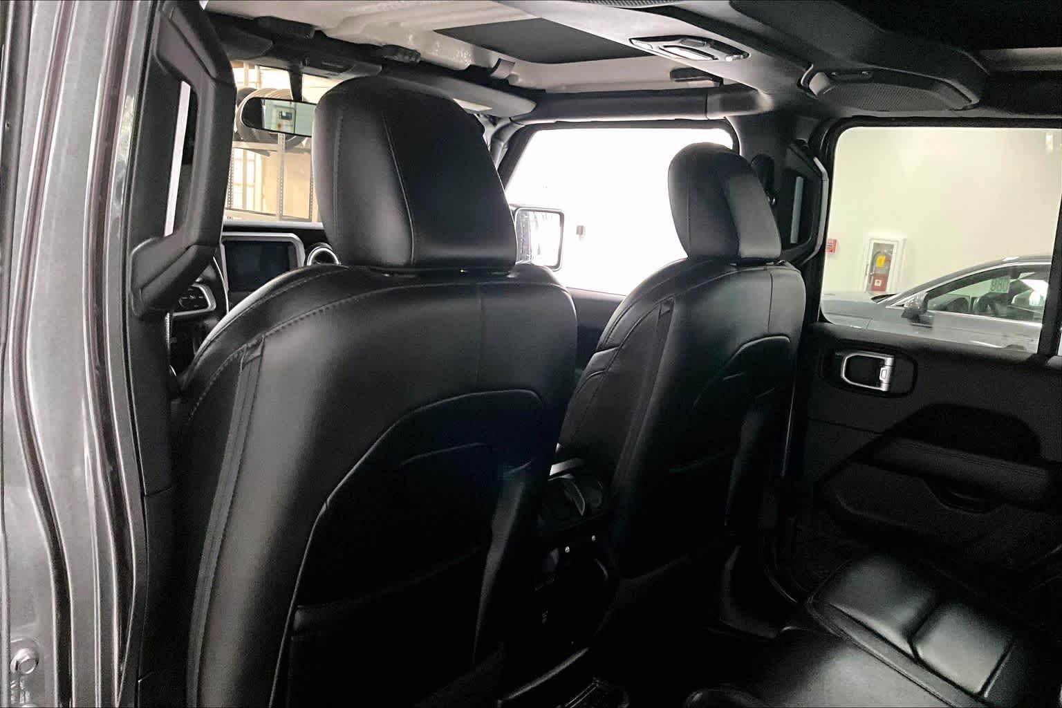 Thumbnail: 2020 Jeep Wrangler - 11