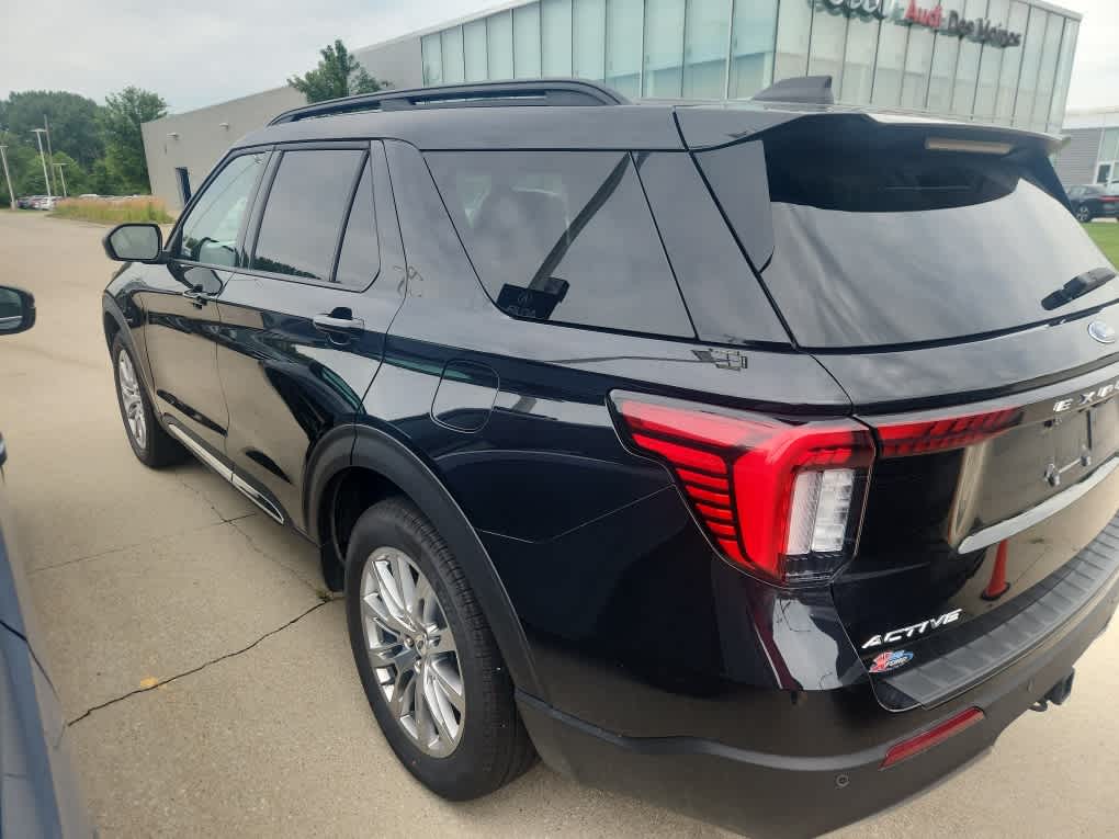 Thumbnail: 2025 Ford Explorer - 8