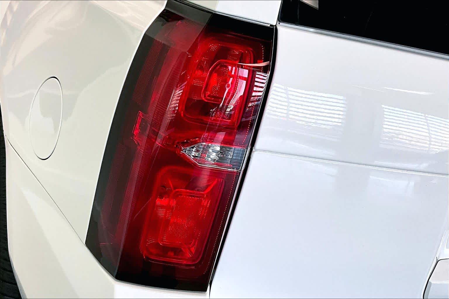 Thumbnail: 2020 Chevrolet Tahoe - 30