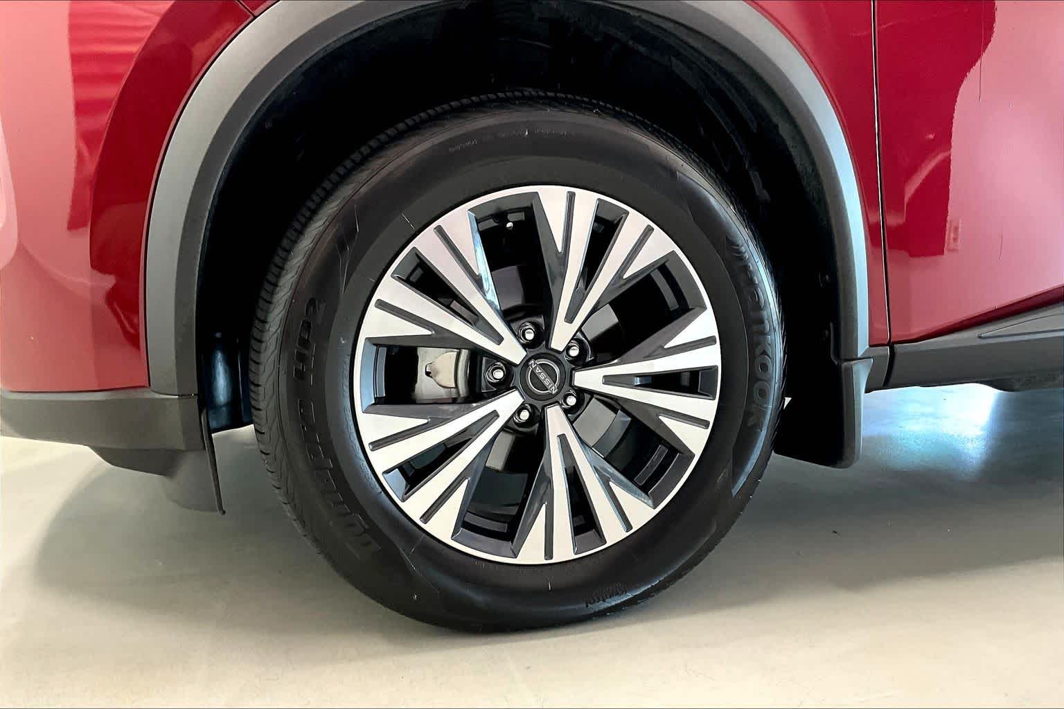 Thumbnail: 2023 Nissan Rogue - 8