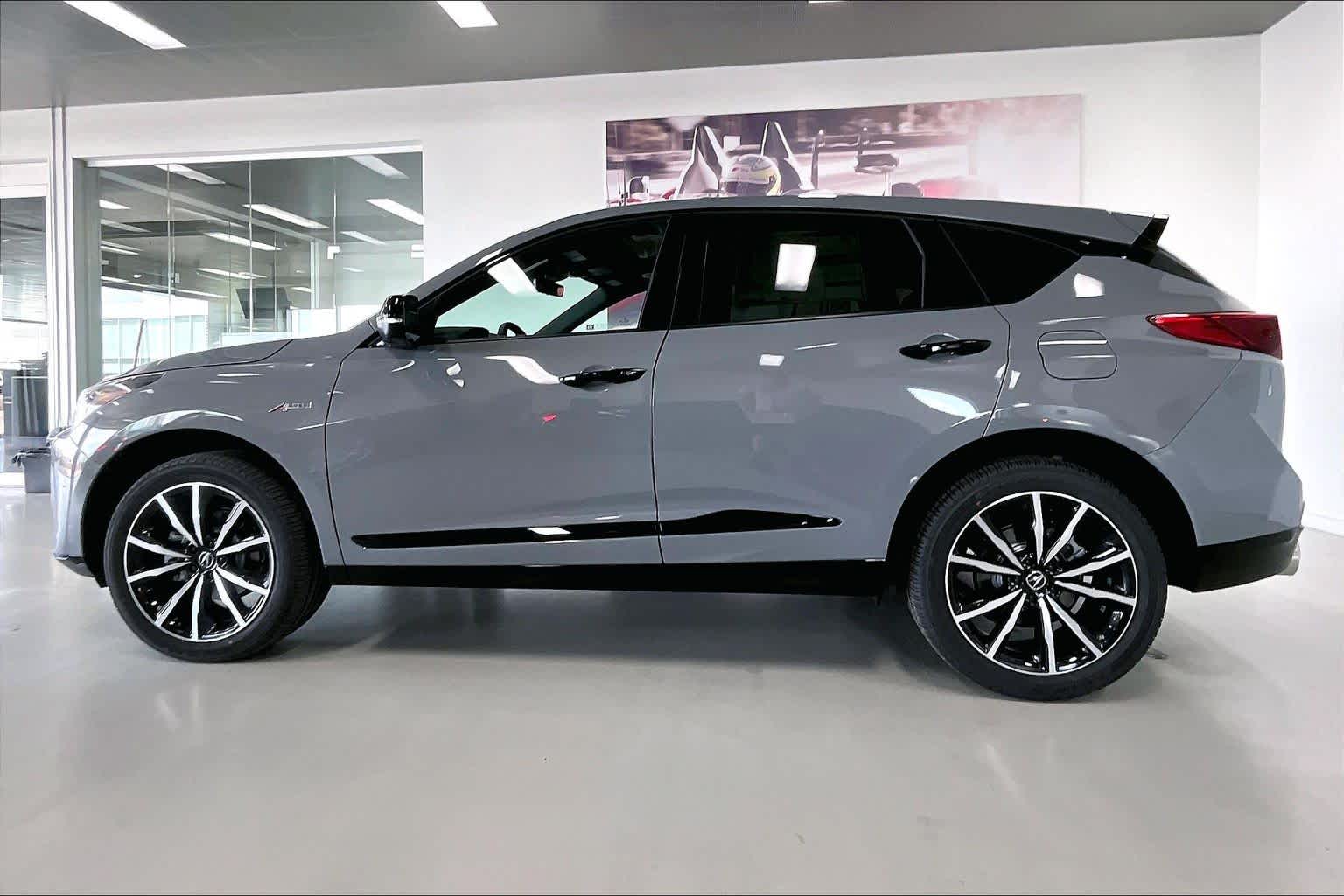 Thumbnail: 2026 Acura RDX - 3