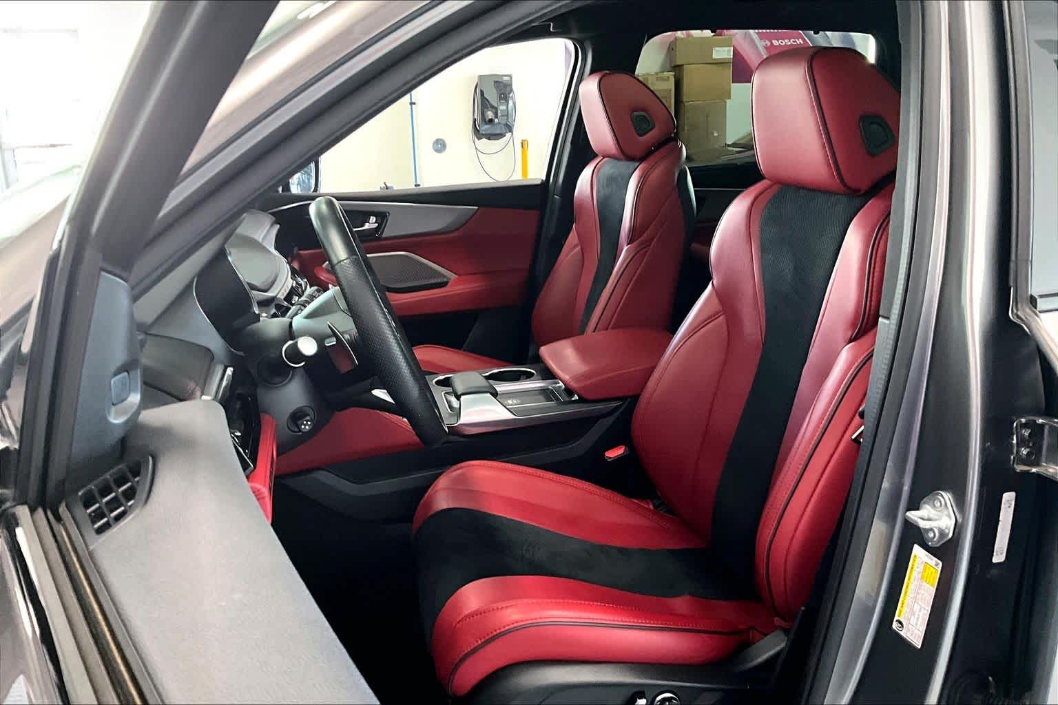 Thumbnail: 2023 Acura MDX - 10