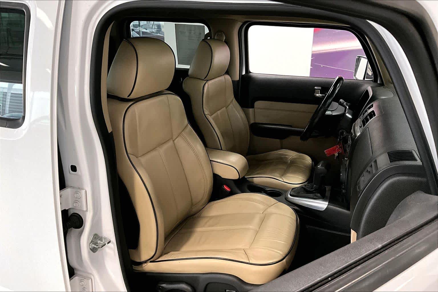 Thumbnail: 2010 Hummer H3 - 12