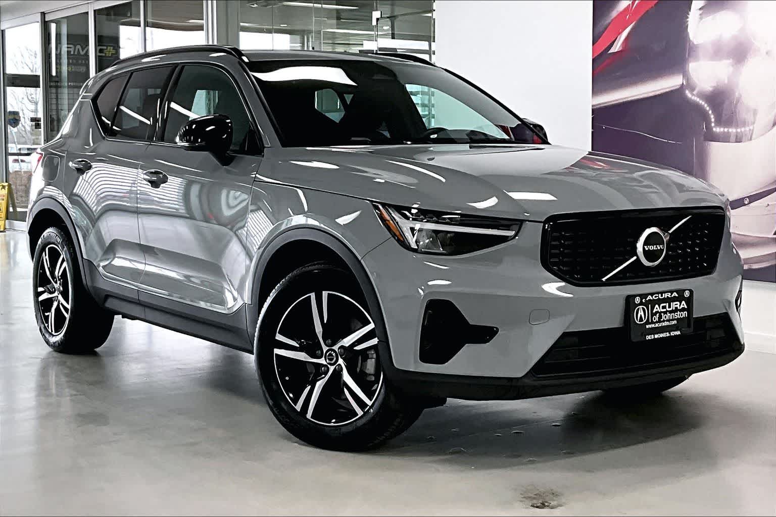 Thumbnail: 2024 Volvo XC40 - 20