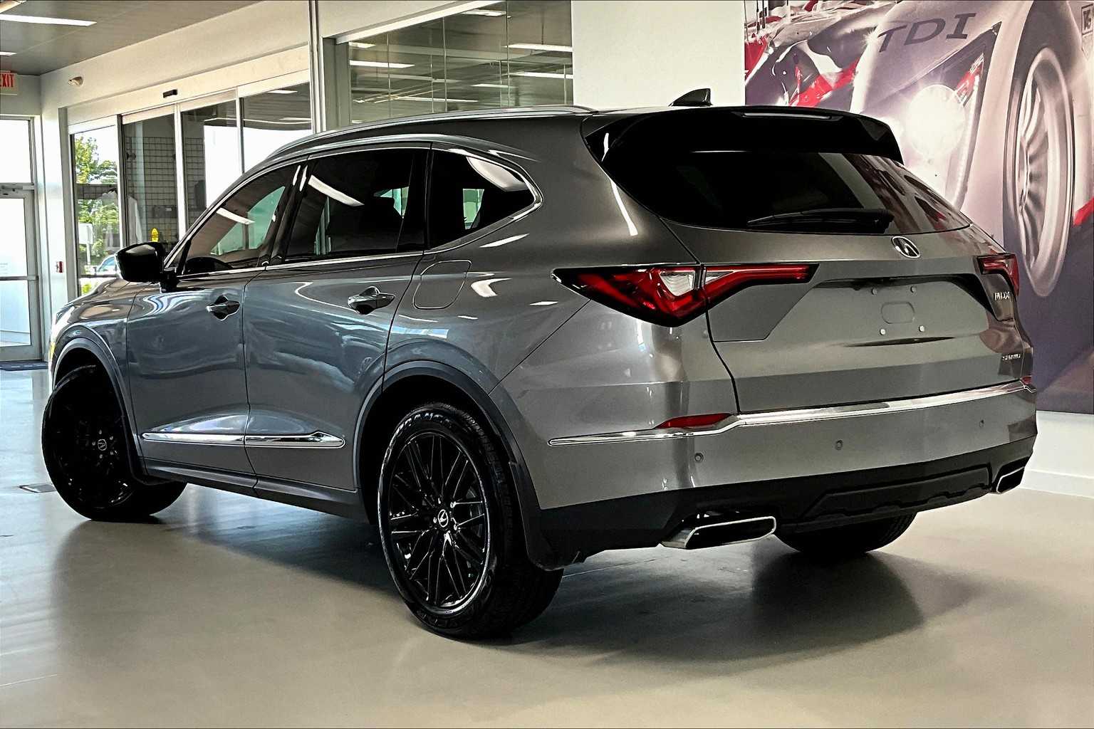 Thumbnail: 2023 Acura MDX - 4