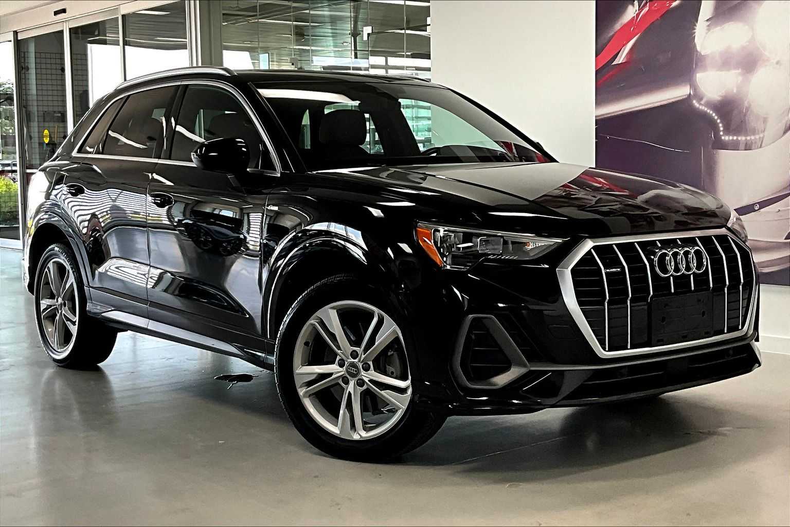 Thumbnail: 2020 Audi Q3 - 19