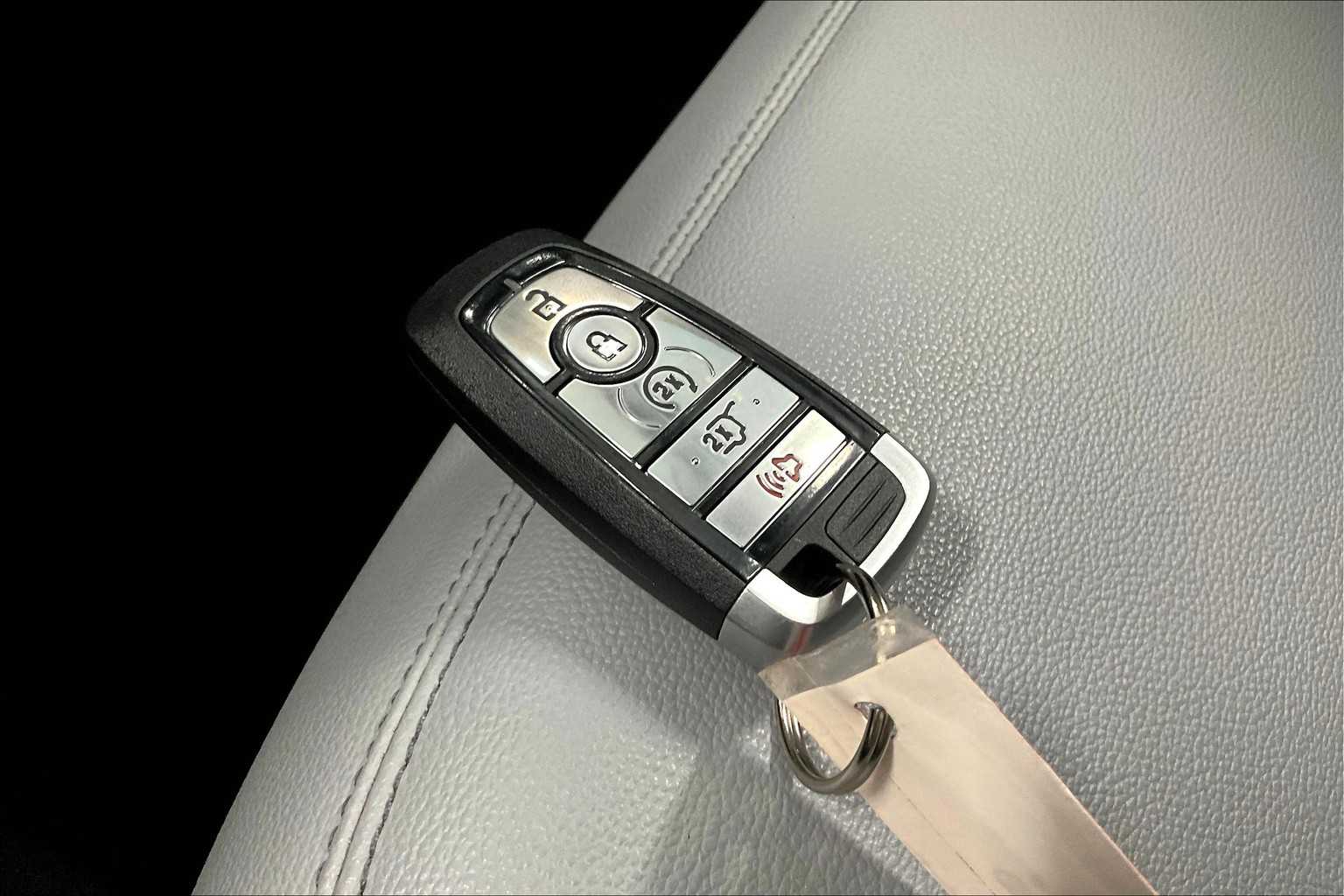 Thumbnail: 2021 Ford Explorer - 17