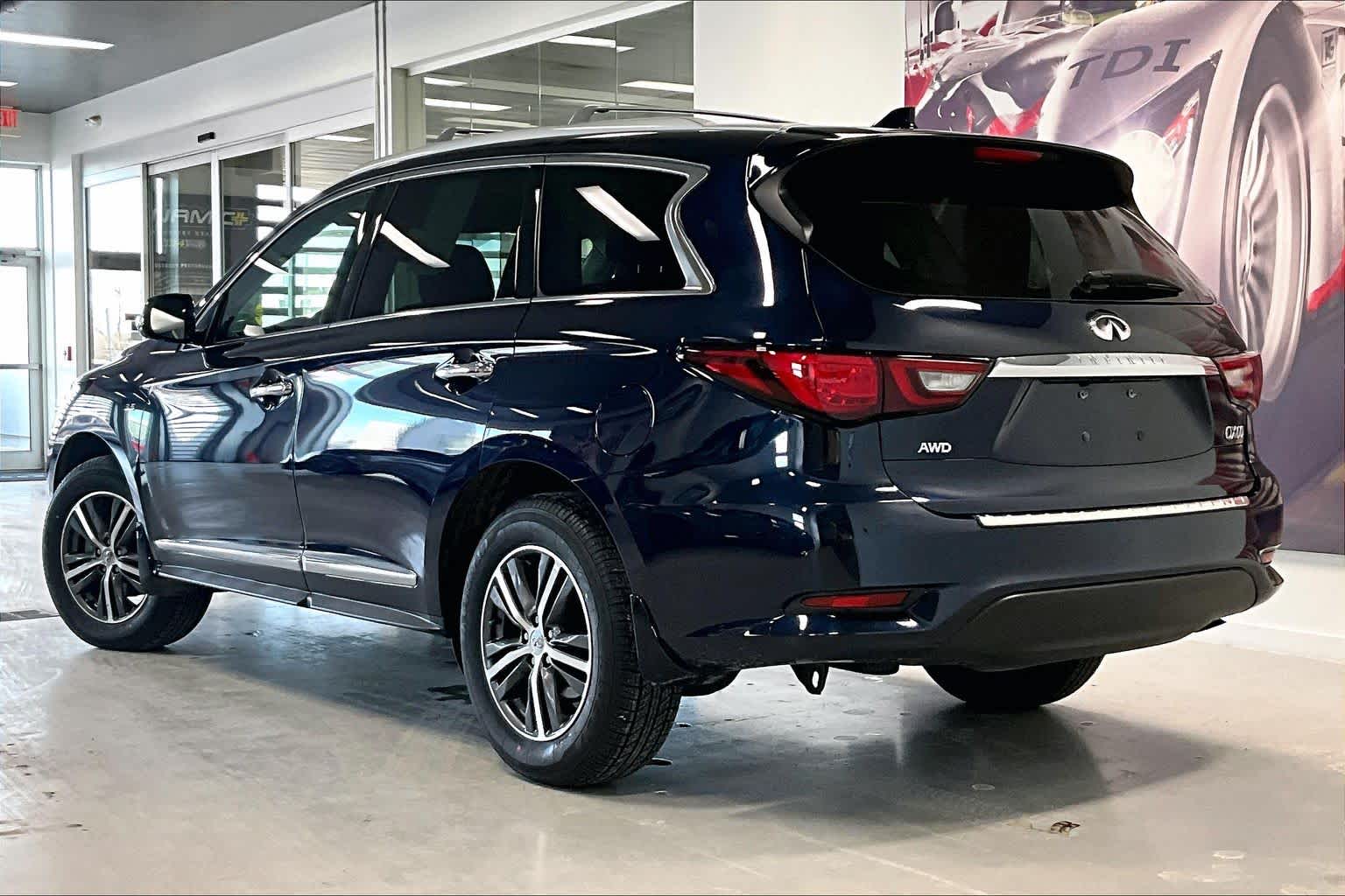 Thumbnail: 2019 INFINITI QX60 - 4