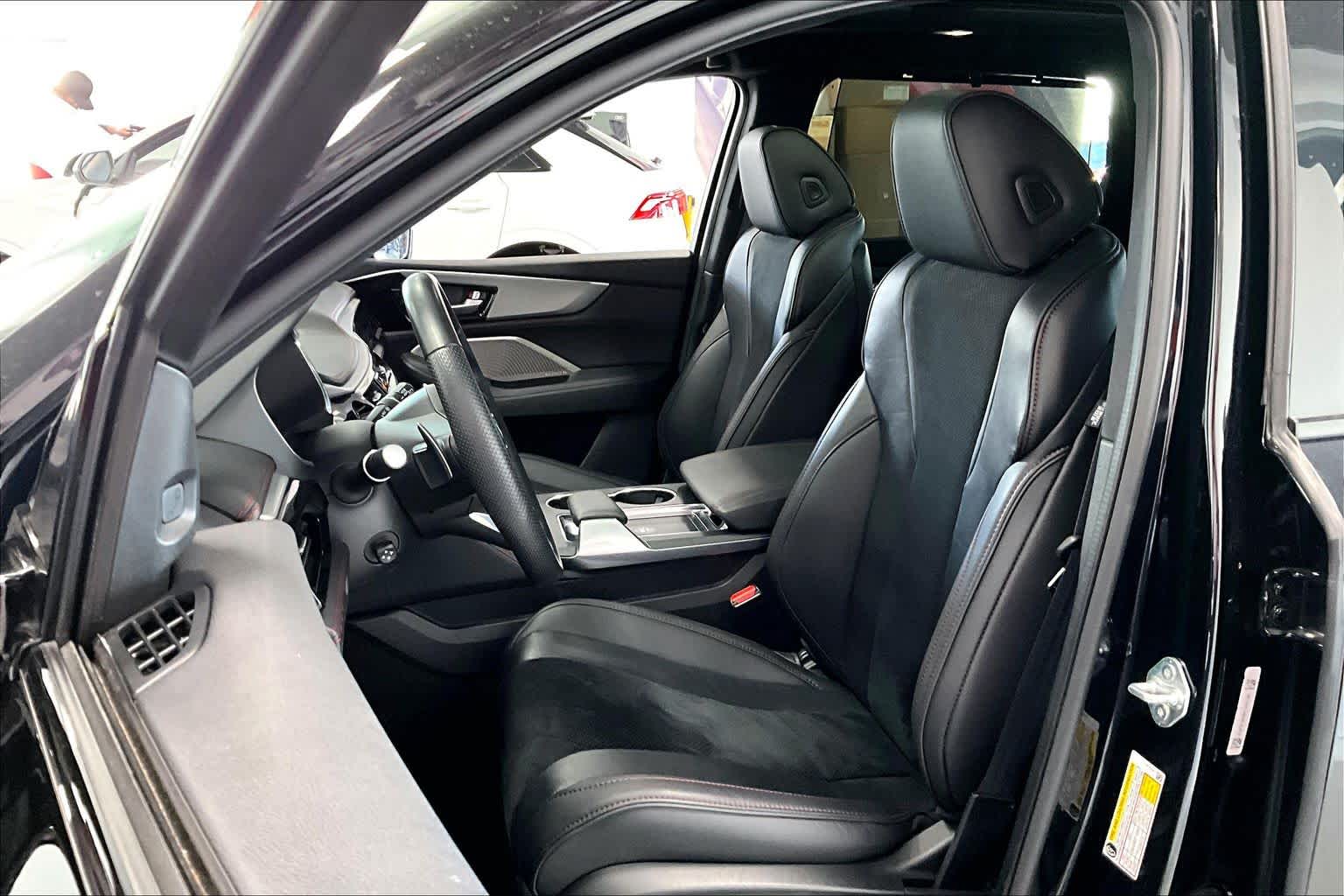 Thumbnail: 2023 Acura MDX - 10