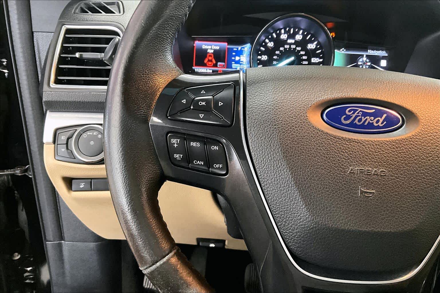 Thumbnail: 2016 Ford Explorer - 20