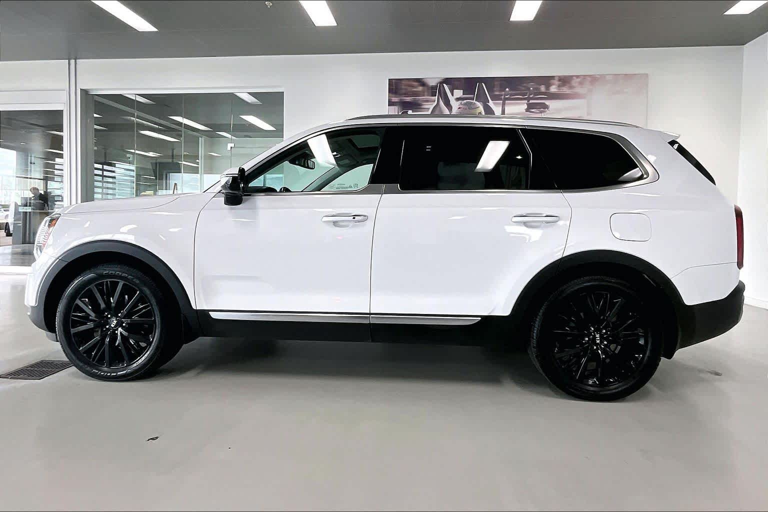 Thumbnail: 2021 Kia Telluride - 3