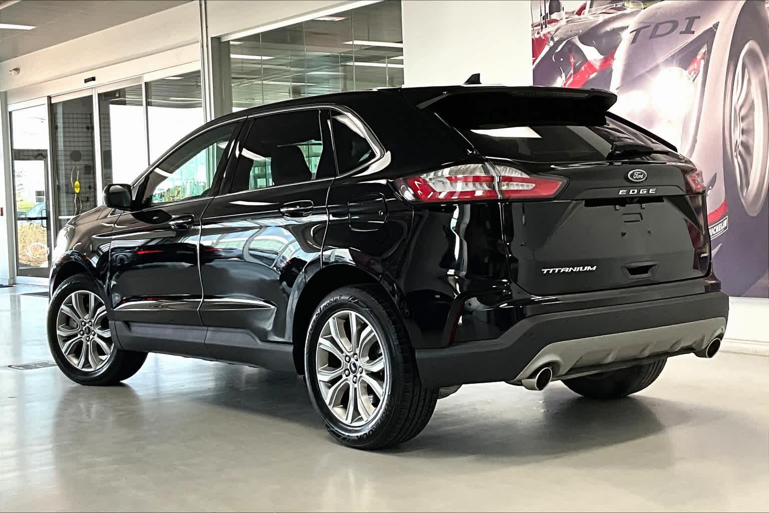 2022 Ford Edge Titanium 4