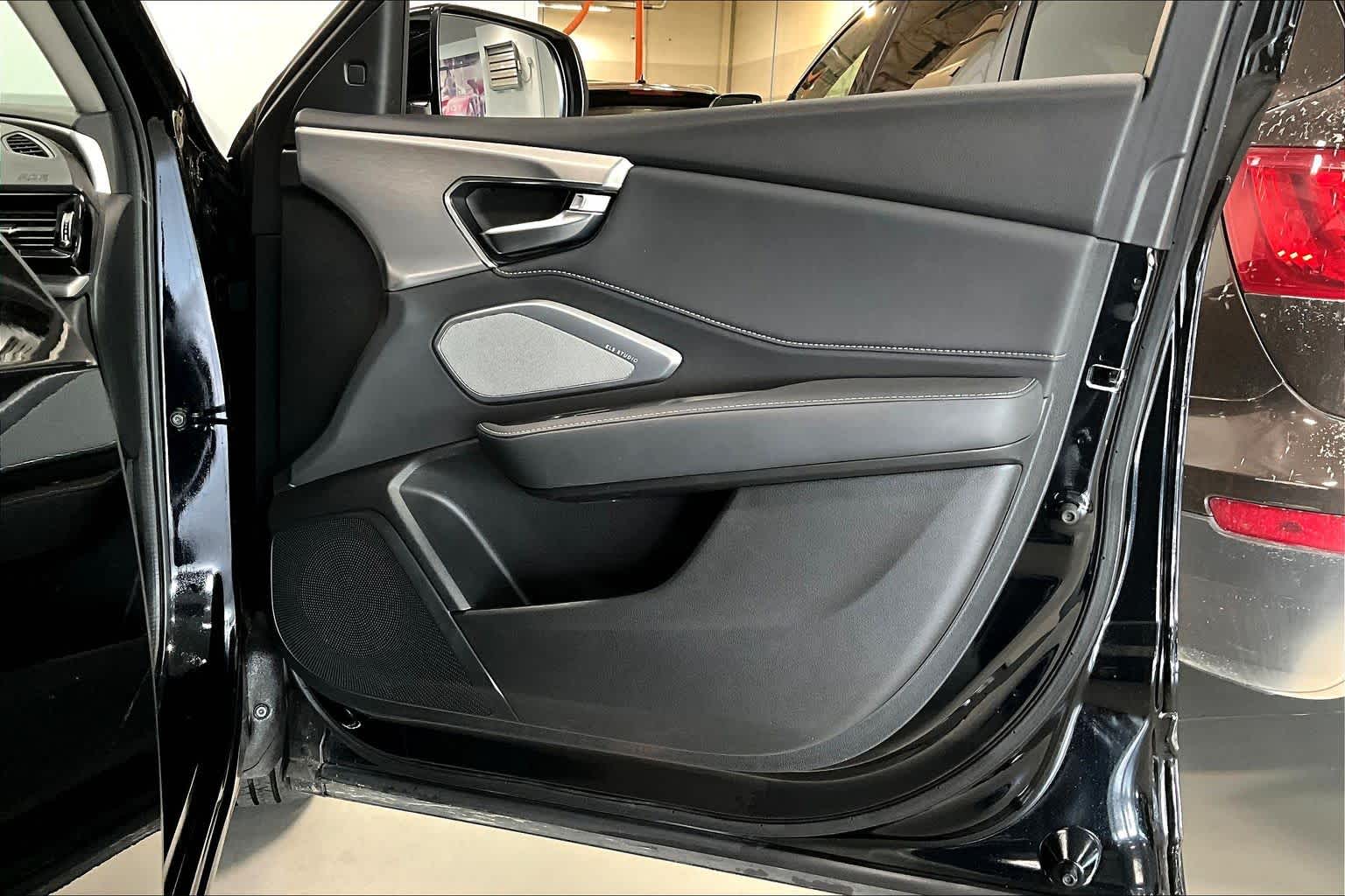 Thumbnail: 2022 Acura RDX - 25