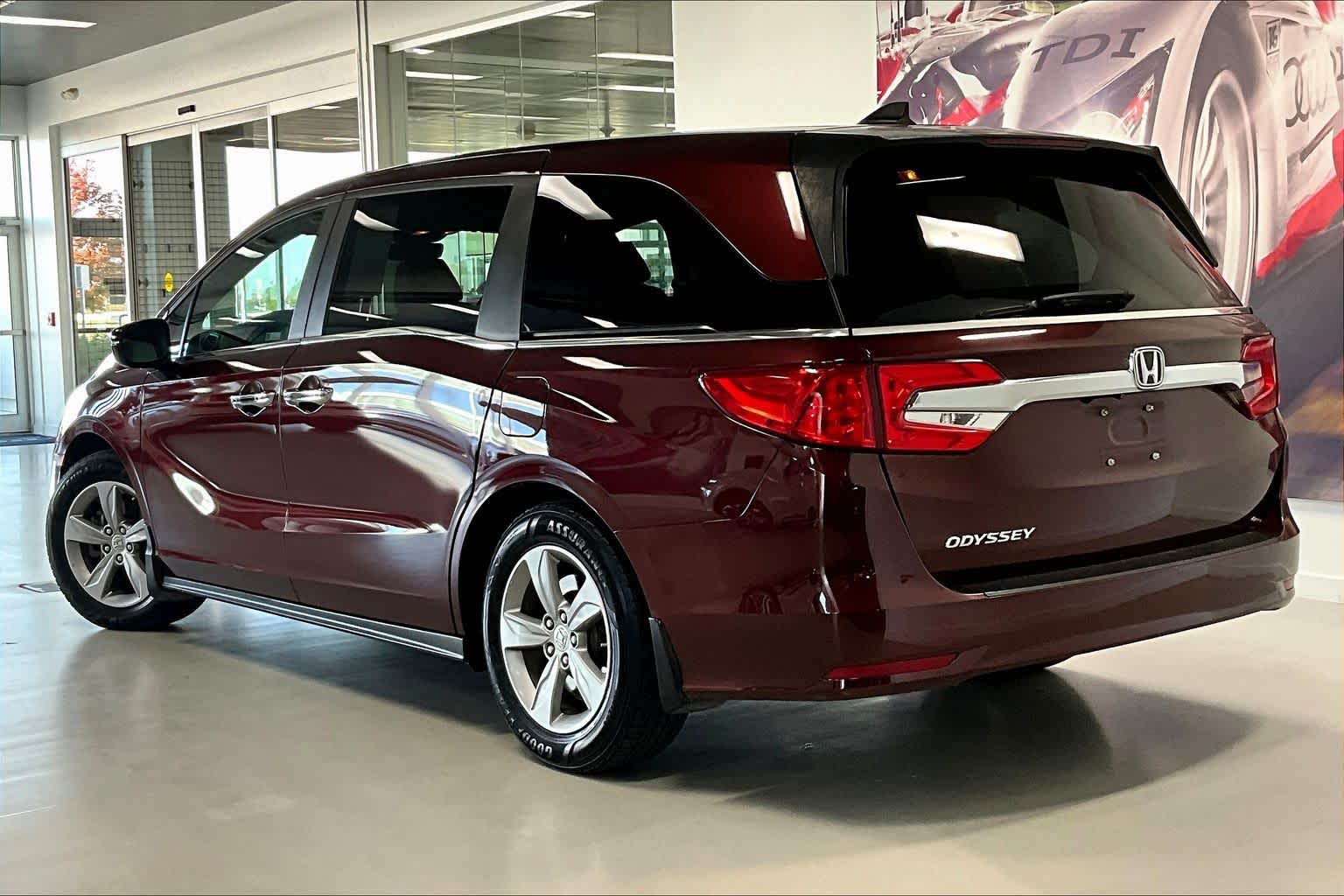 Thumbnail: 2018 Honda Odyssey - 4