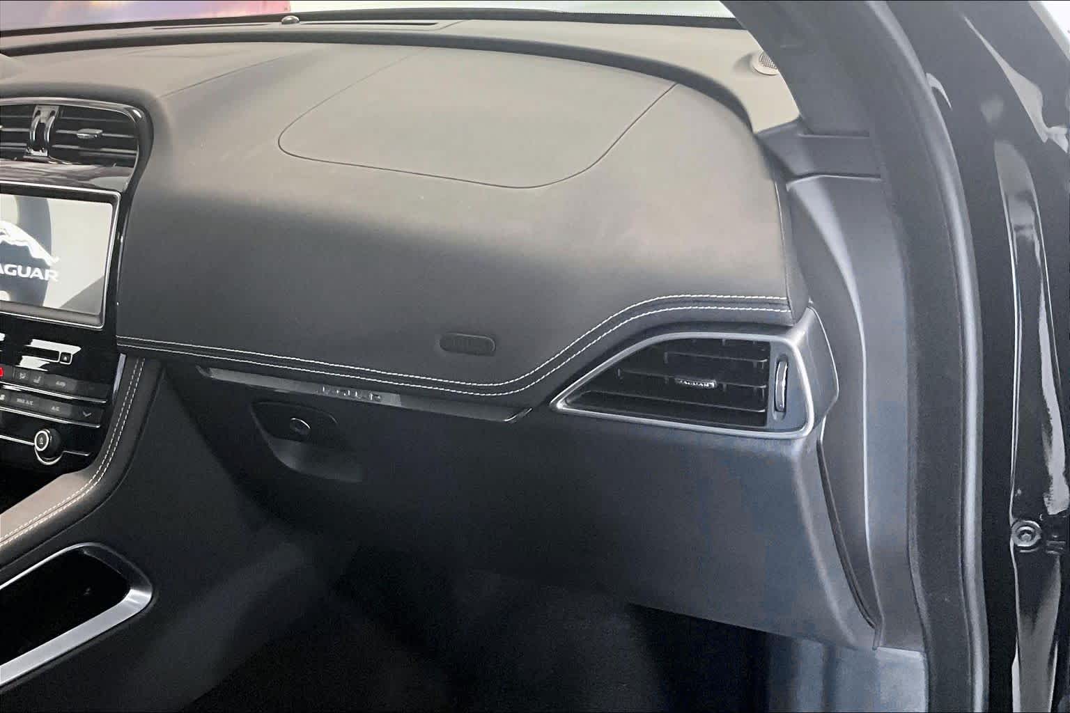 Thumbnail: 2020 Jaguar F-Pace - 20