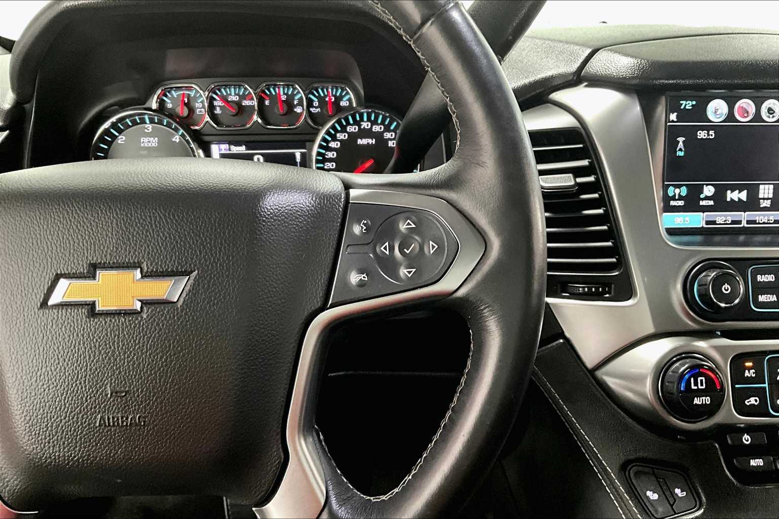 Thumbnail: 2016 Chevrolet Suburban - 23